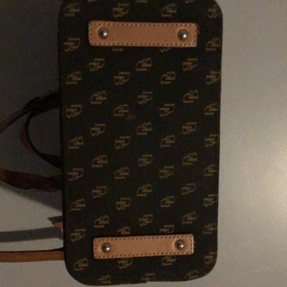 This is a Dooney and Bourke brand new never been used in perfect condition!! - Picture 5 of 5